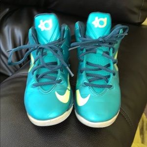 Used Kevin Durant’s Sneakers (KD’s) Make an Offer